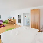 Hotel At The Park