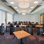 Hotel At The Park 4*