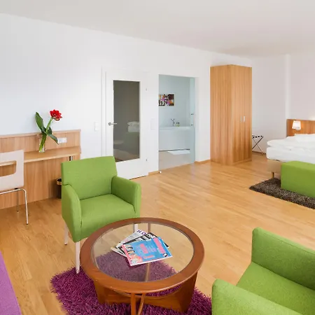 Hotell At The Park Baden