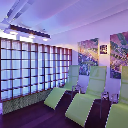 At The Park Hotell 4*