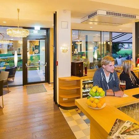 Hotell At The Park Baden