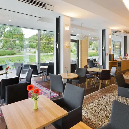 Hotell At The Park Baden