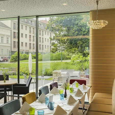 Hotel At The Park Baden