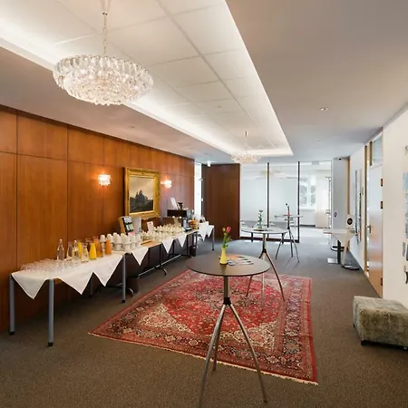 At The Park Hotell 4*