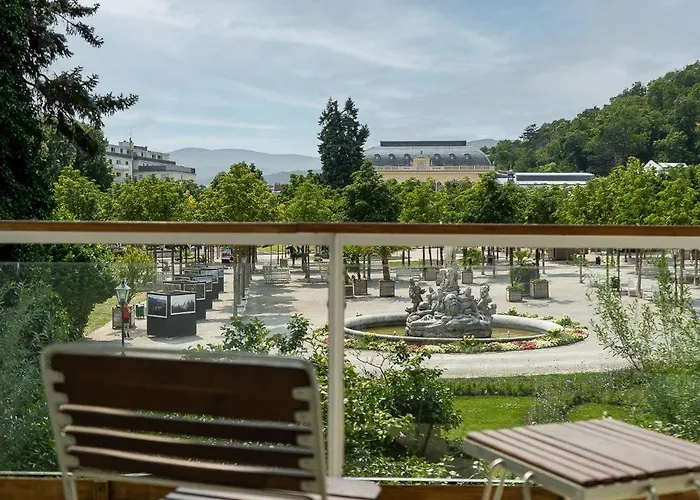 Hotel At The Park Baden bei Wien